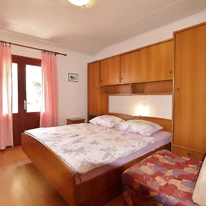 Danijela Apartment Lopar
